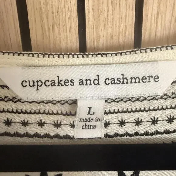 291 Cupcakes & Cashmere Embroidered Tunic Dress (Size L, EUC) - Picture 2 of 2